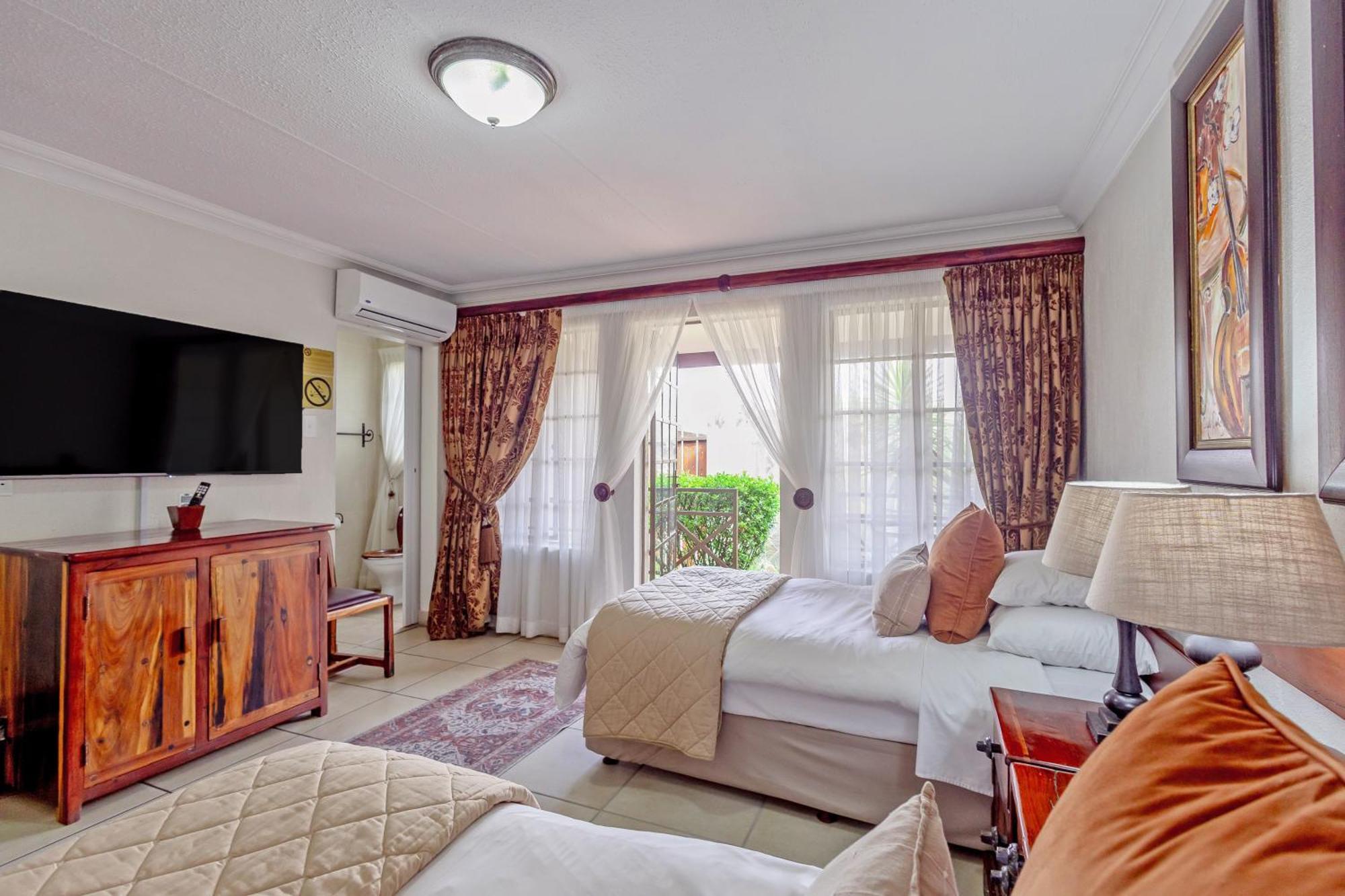 Afrique Boutique Hotel O.R. Tambo Boksburg Room photo
