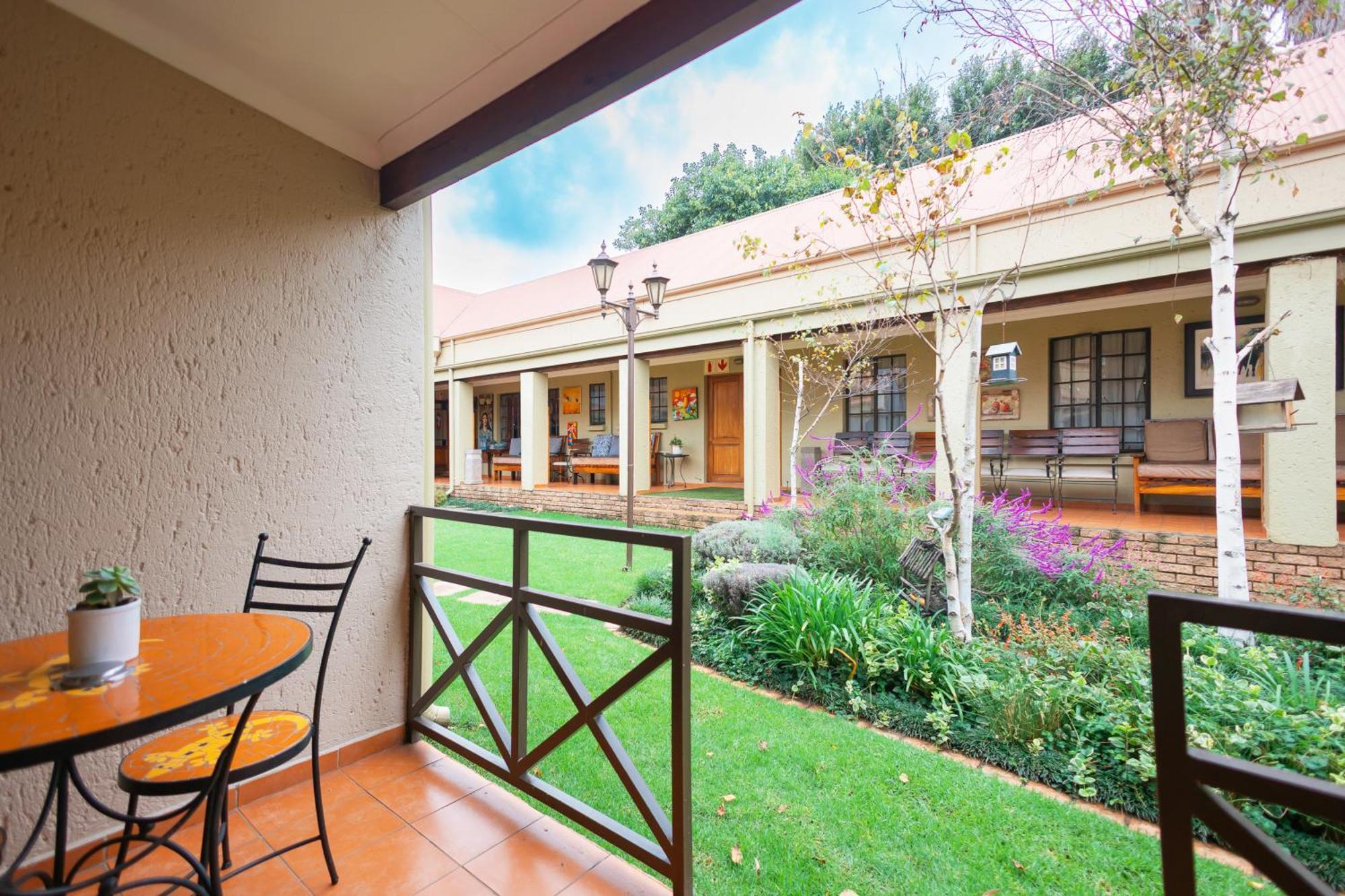 Afrique Boutique Hotel O.R. Tambo Boksburg Exterior photo